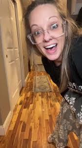 Nicole Roesch's Instagram, Twitter & Facebook