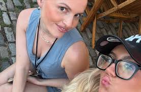 𝐓𝐇𝐄𝐀 𝐖𝐀𝐓𝐒𝐎𝐍 (@theawatsonmusic) • Instagram photos and videos