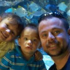 Hector Valencia (@Hecbone22)