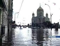 Утро в москве началось с теплой солнечной гремел гром, небо озаряло молниями. Nochnoj Liven V Moskve Pobil Vse Rekordy Rossiya Lenta Ru