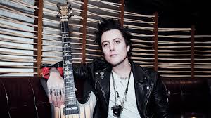 You will get the custom shop, the app, and a dozen gear if you're looking for the best guitar lesson apps, feel free to check out the fret trainer. Want To Learn To Play Guitar This Rock Star Launched An Exceptional Series Of Free Online Video Tutorials Inc Com