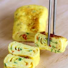 Kalau tak punya banyak waktu untuk membuat menu sahur, sajikan resep telur dadar soun ini saja. 5 Olahan Telur Untuk Sarapan Paling Populer Di Dunia