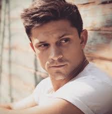 Christopher Roark's Instagram, Twitter & Facebook