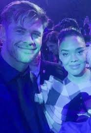 Find the perfect chris hemsworth tessa thompson stock photos and editorial news pictures from getty images. Em On Twitter Tessa Thompson Chris Hemsworth Hemsworth