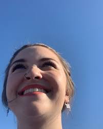 Elly Davis (@elly_davis04) • Instagram photos and videos