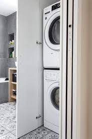 Enfin, si vous avez assez de place, complétez votre attirail d'un fer à repasser ou d'une centrale vapeur, grand luxe, et d'une table à. 50 Coins Buanderie Modernes Mixent Lave Linge Et Seche Linge