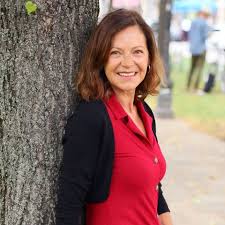 Nicole ernst ist die neue heldin bei rote rosen 4 minuten ago rote rosen bekommt eine neue hauptdarstellerin. 21ntqnpmi8pqnm