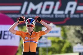 Ze staat vooral bekend als klassementsrenster, klimster en tijdritspecialiste. Van Der Breggen The Cyclist Who Does Not Leave Even The Crumbs Teller Report