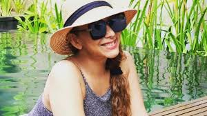 + add or change photo on imdbpro ». Hmk6axosr5bjom