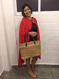 Chapeuzinho Vermelho Como Fazer Capa Com Capuz Passo A Passo Diy Fantasia Chapeuzinho Vermelho Fashion Straw Bag Instagram Photo