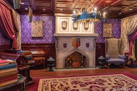 Remember, the restaurant has limited capacity so it would be at the discretion of the cm whether or not they allowed extra guests in beyond those who were dining though infants and toddlers are always an exception to that. Review Prix Fixe Dinner At Be Our Guest Restaurant
