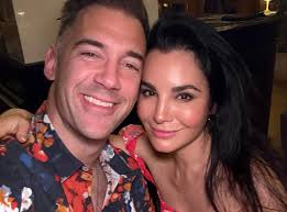 Martha Higareda se casó! Estas son las primeras fotos de su boda con Lewis  Howes