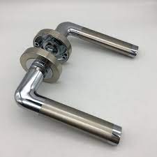 Österreichischer schilling) avusturya'nın 1 ocak 2002'ye kadar kullandığı resmî para birimidir. China German Or Italy Style Silver Zinc Alloy Unique Bathroom Internal Door Handle Locks Price For Homes China Flush Door Handles Unique Door Handles