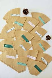 Diy Upcycling Adventskalender Mit Kaffeefilter Basteln Adventkalender Adventkalender Basteln Adventskalender Selber Basteln