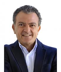 Dr. Daniel Castellano