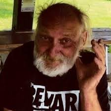 Tracey Leach's Instagram, Twitter & Facebook