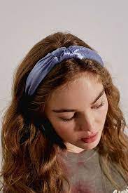 Top Knot Headband Headband Hairstyles Headband Aesthetic Hairband Styles