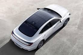 Hyundai Lance Son 1er Vehicule A Panneaux Solaires Panneau Solaire Solaire Panneaux Solaires Sur Toit