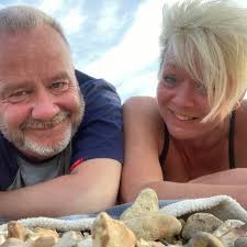 Debbie Fradsham (@hutchddebbie) • Facebook