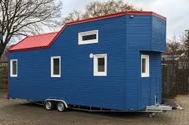Wenn es darum geht , beim bau des eigenen hauses eigenleistungen zu erbringen, stellt sich zwangsläufig für jeden bauherrn früher oder später auch die frage, was denn nun wirklich sinnvoll ist. Tiny Haus Komplex Der Zukunft