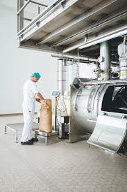 Uelzena baut neuen sprühturm pressemitteilung lesen. Uelzena Gruppe Produktion Uelzen Arbeitswelten