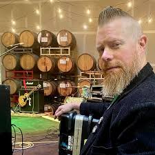 Top 20 Acoustic Guitarists for Hire in Auburn, CA