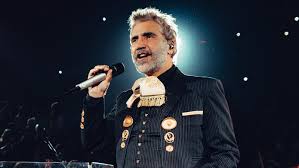 Alejandro Fernandez 2023 tour: Singer on Amor Y Patria shows, Vicente