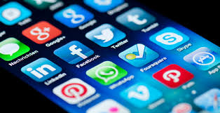 Per alcuni un'utopia, per altri realtà. Per Aggiornare Le App Preinstallate Su Android Non Servira Piu L Account Google Dday It