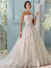 Sie können zwischen langen oder kurzen brautkleidern, strandhochzeitskleidern, brautkleidern in übergrößen, erschwinglichen. Jelena By David Tutera Brautmode Brautsammlung Hochzeitskleid
