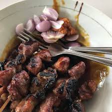 Anda sedang mencari tempat wisata di tulungagung jawa timur? Kedai Sate Kambing Gulai Pak Nyoto Restaurante De Satay En Tulungagung