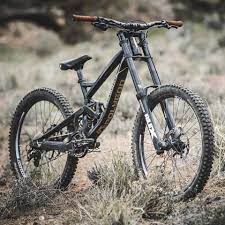 Flip chip in the rear shock mount that lowers or raises the bottom bracket height to give riders the ability to adjust the bike's geometry as well as. Polygon Dh Bike Online
