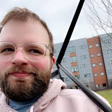 Looking for a local and good Avian Vet for my conure.