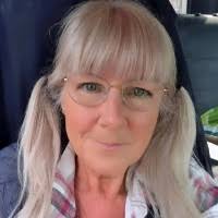 40+ "Roxanne Salter" profiles