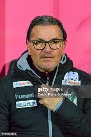 24 Photos & High Res Pictures