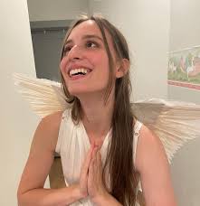 ella (@ella.rose.arnold) • Instagram photos and videos