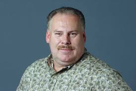 George Way, a self-taught -- and skilled -- antiques expert, dies. He was  'Lord of the Manor.'