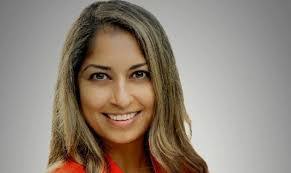 Carmen Abreu's Instagram, Twitter & Facebook