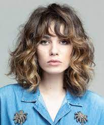Tagli Capelli Ricci 2021 Corti Medi Lunghi Tendenze Short Wavy Hair Wavy Beach Hair Hair Styles