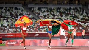 O triplo salto exige que o atleta exera e suporte grandes foras de reao do solo. Ye9in Gpeao63m