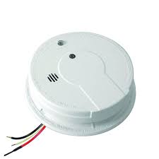 The smoke detector is mounted near the ceiling, as it should. P12040 Photoelectric Smoke Detector Kidde Home Safety