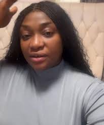 Can someone explain to me why is Kiddwaya wearing a black trouser in an all  white party😂😂daddy likes breaking rules ey #Erica😍😘