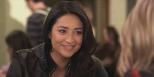 Pretty Little Liars: 10 Ways Emily Got Worse & Worse