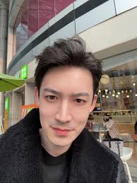 I want to learn Italian, I know Cantonese, Mandarin, English, there is  nothing I want to learn. We can learn from each other