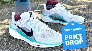 Perridotspalmtree uber Latina backstage