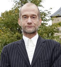 Uecker wurde immer dünner, drei jahre später musste er eine drehpause einlegen. Georg Uecker Erschutternde Beichte Intouch