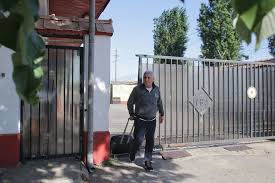 Fostul ministru al comunicațiilor, gabriel sandu, le cere judecătorilor eliberarea din penitenciar din motive personale. Jilava Ioan Becali Eliberatre Conditionata Inquam Photos