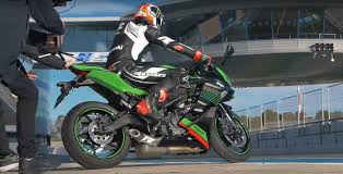 Terlengkap, inilah pasaran harga motor ninja krr bekas!! Kawasaki Ninja Zx25r Ditest Rea Top Speed Gear 5 17k Rpm Tembus 160 Km Jam Tmcblog Com