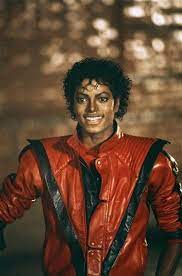 Thriller got saturation play on mtv and has been seen more than 149 million times on youtube. Michael Jackson Photo Thriller Michael Jackson Thriller Michael Jackson Smile Michael Jackson Wallpaper