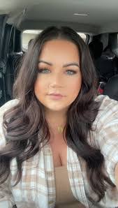 Amanda Desimone's Instagram, Twitter & Facebook