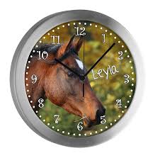 Kinder Funkwanduhr Mit Wunsch Namen Kinderzimmer Funkuhr Gerauscharm Wanduhr Ideal Als Geschenk Fur Ein Kind Motiv Pferd Wanduhren Uhrideen Bunte Rahmen